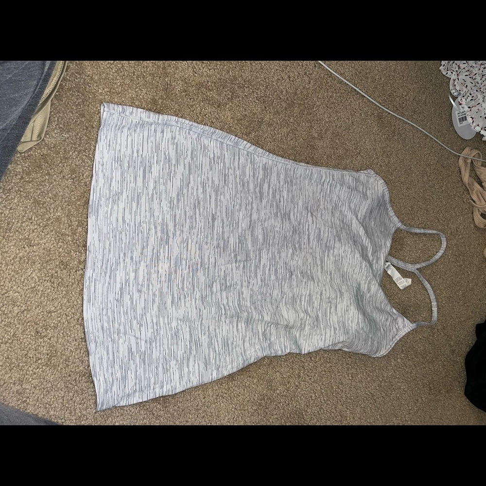 Lululemon workout tank